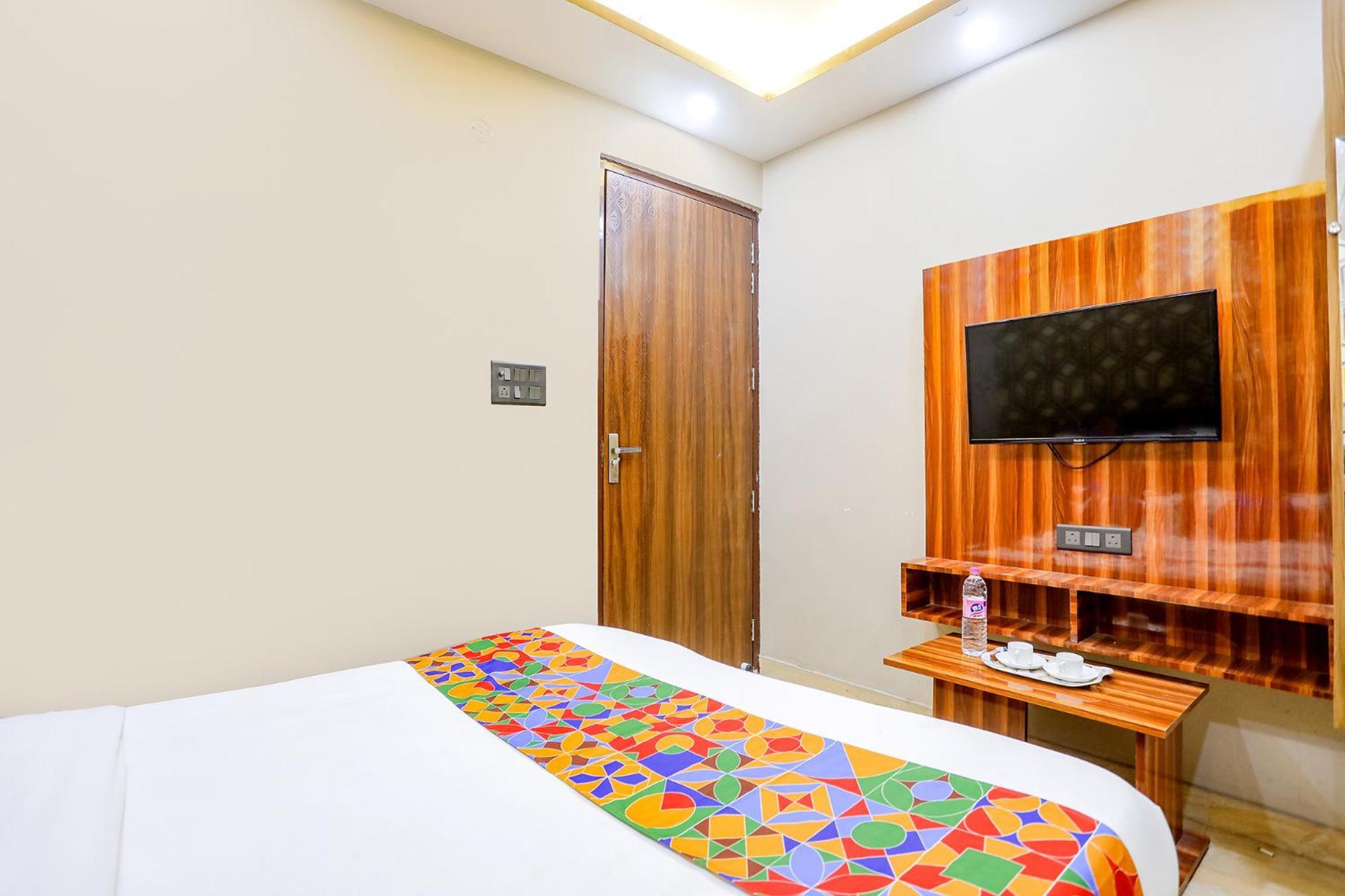 Fabhotel The Palacio Kanpur Exterior photo
